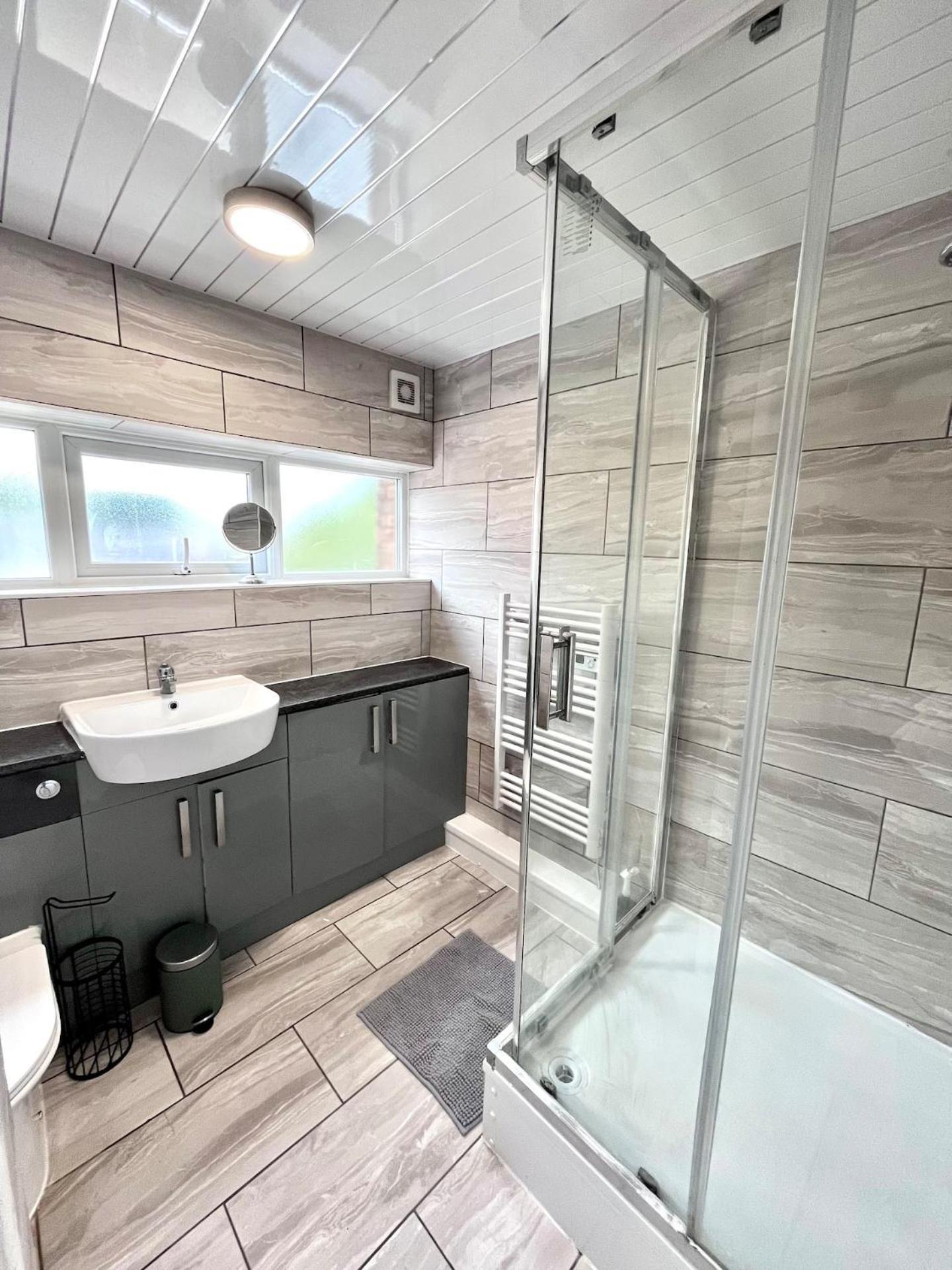 Central 4 Bedroom House With Driveway Newcastle upon Tyne Exterior photo